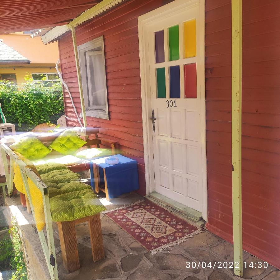 Side Tuana Garden Home Exteriér fotografie